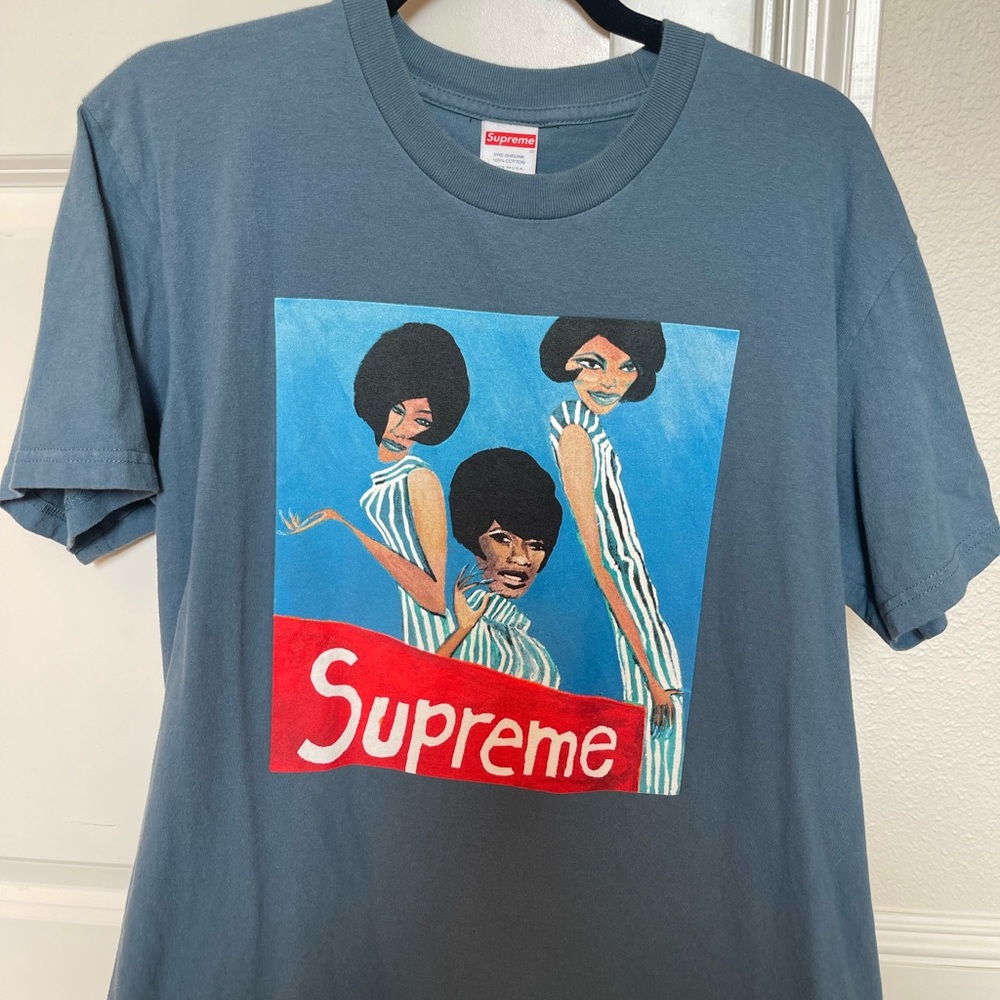 Supreme T-shirt